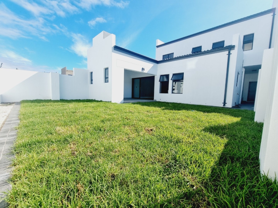 4 Bedroom Property for Sale in Sandown Western Cape